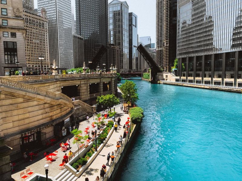 Chicago Riverwalk at Peak Hours