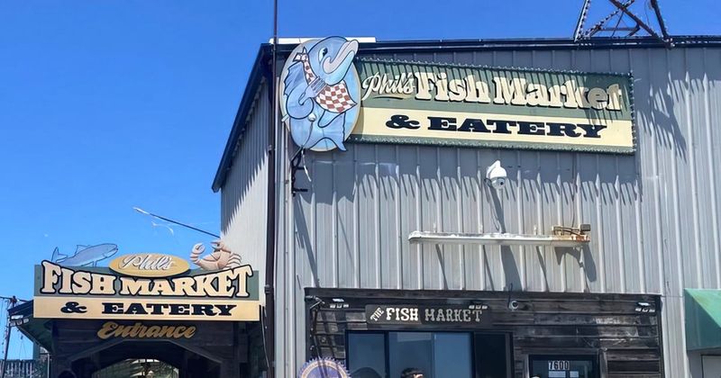 Phil’s Fish Market & Eatery, Moss Landing