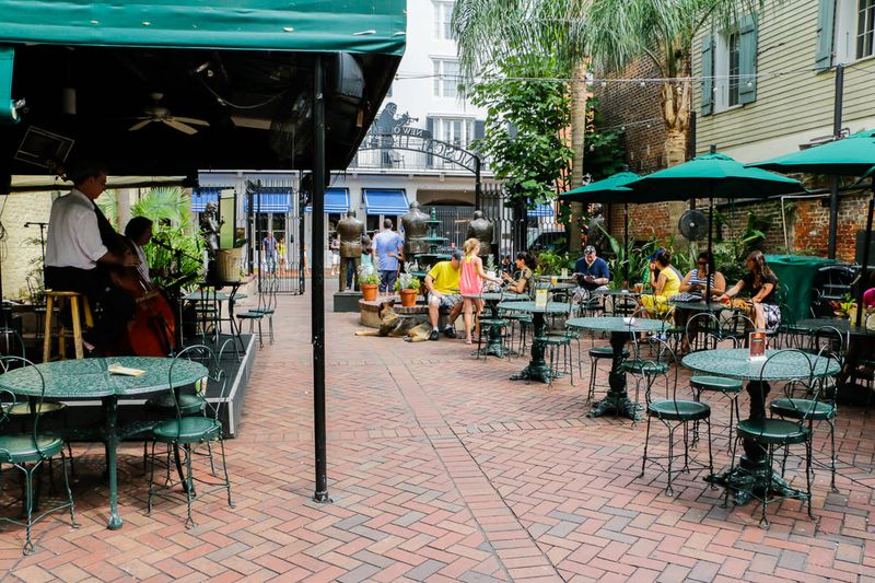 Café Beignet: The Charming Alternative