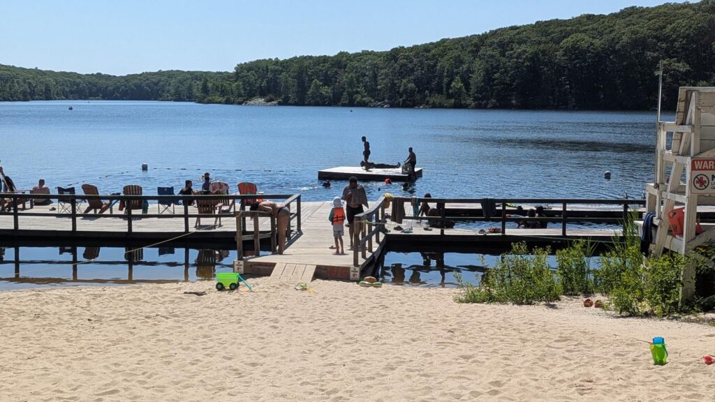 The Breakneck lakefront where a shallow kiddie pool is set into the sundeck for non-swimmers.