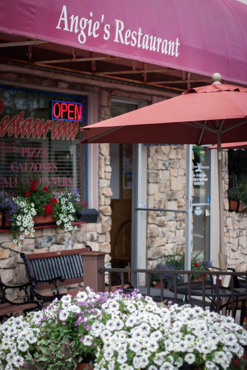 Angie's Family Restaurant – Castle Rock