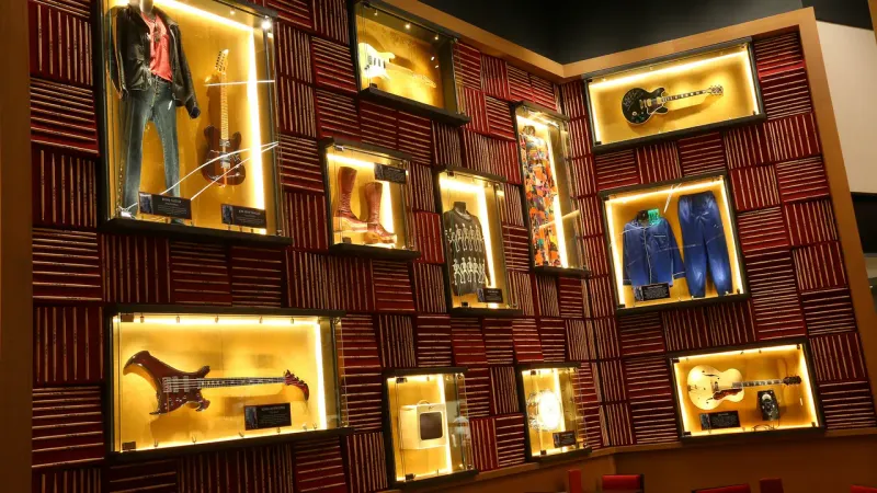 Hard Rock Cafe (Hollywood, San Francisco, and more)