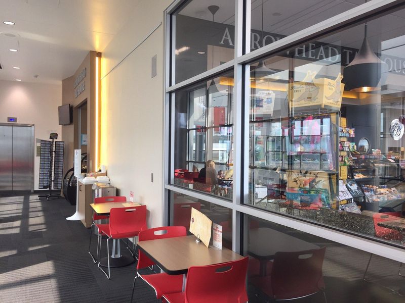 Arrowhead Tap House (La Crosse Regional Airport, WI)
