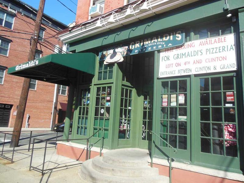 Grimaldi’s (Hoboken and other locations)