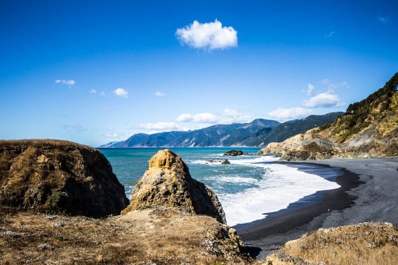 Black Sands Beach: Volcanic Shoreline