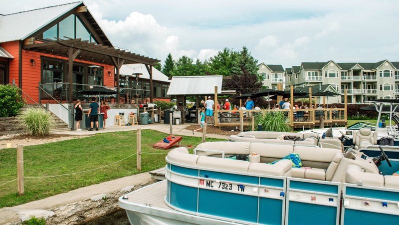Harbor House – Elk Rapids