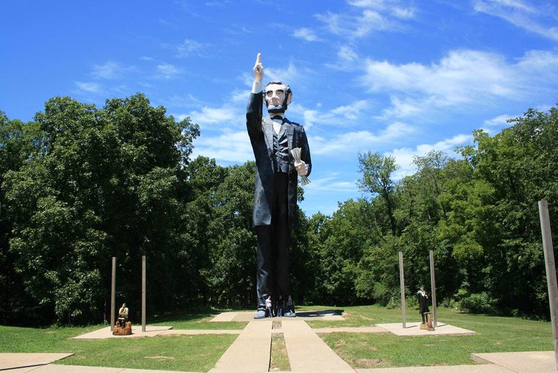 World's Largest Abraham Lincoln Statue
