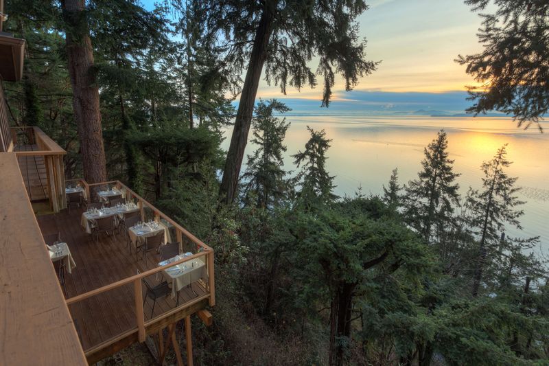The Oyster Bar on Chuckanut Drive, Bow