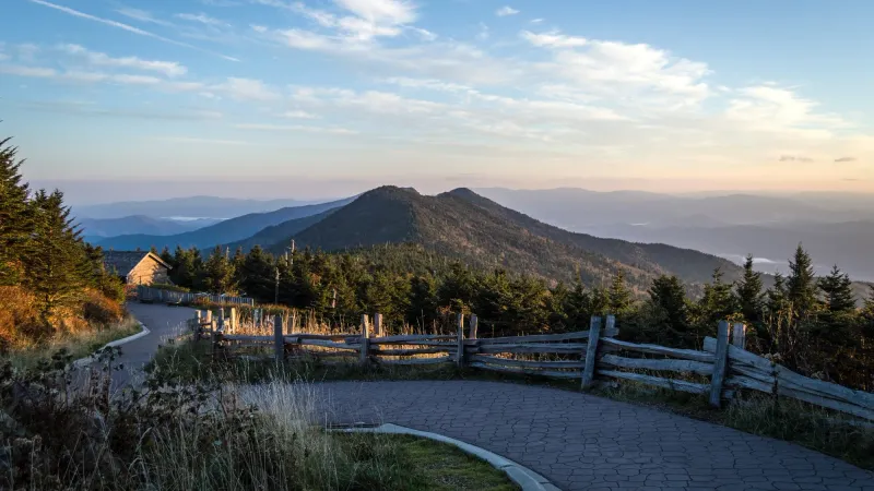 Mount Mitchell as the Highest Peak in Eastern US