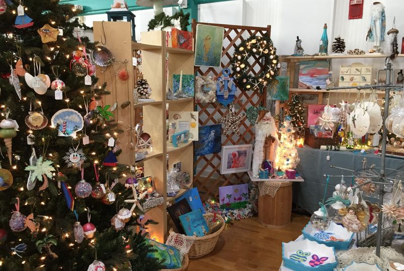 Vero Beach Holiday Arts and Crafts Expo