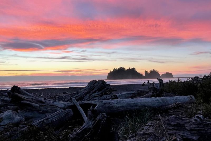 La Push: Sacred Quileute Land Overrun With Twilight Fans
