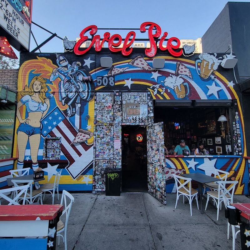 Evel Pie: Fremont's Daredevil Slice Joint
