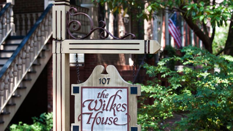 Mrs. Wilkes’ Dining Room (Savannah)