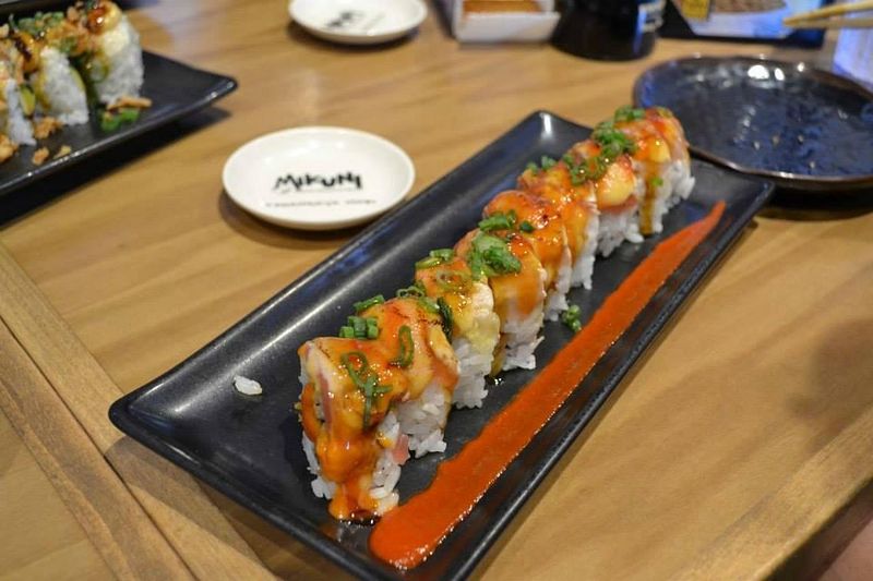 Mikuni Japanese Restaurant and Sushi Bar (Sacramento)