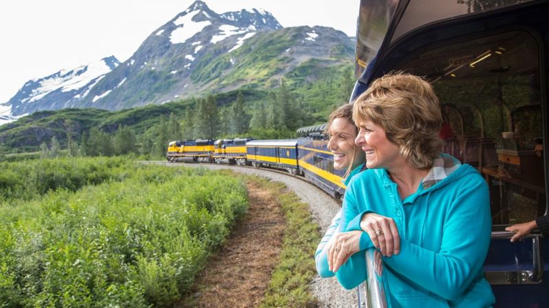 GoldStar Service With Panoramic Dome Cars
