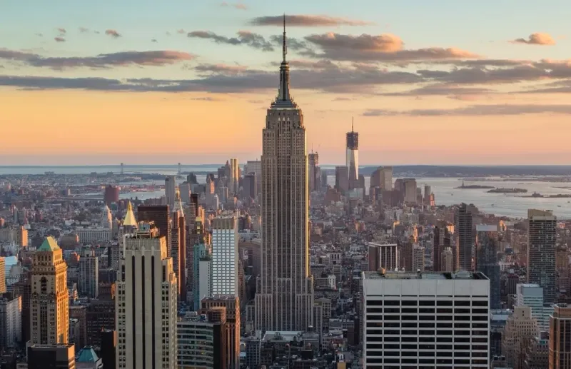 Empire State Building: Sky-High Prices, Rock-Bottom Experience