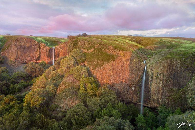 Phantom Falls (North Table Mountain Ecological Reserve)
