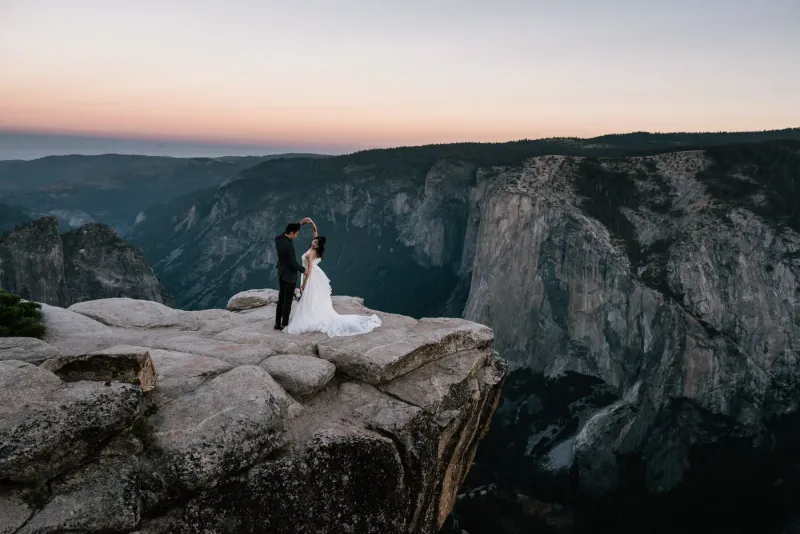 Taft Point Tourist Trap