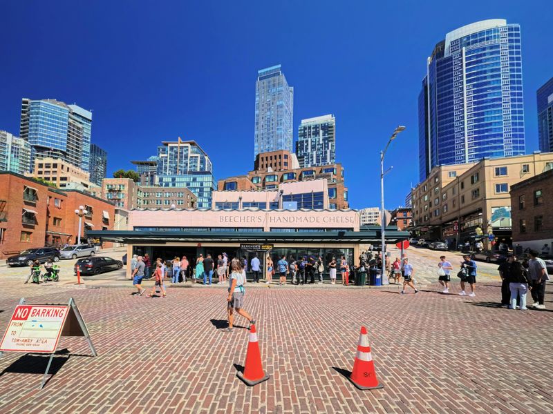 Seattle, Washington: Emerald City Lives Up to Its Name