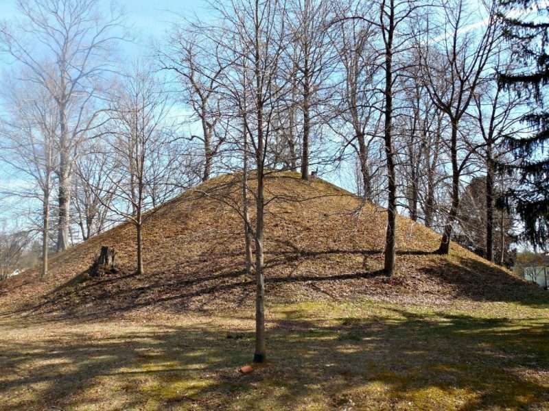 Mound Cemetery: Marietta's Ancient Mystery Spot