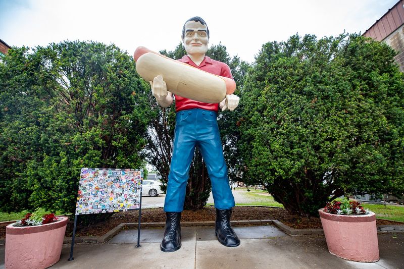 The Bunyon's Statue