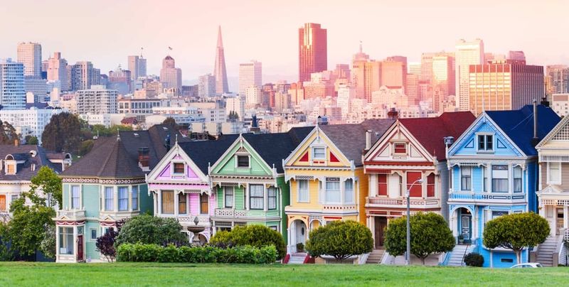 San Francisco’s Painted Ladies of Alamo Square