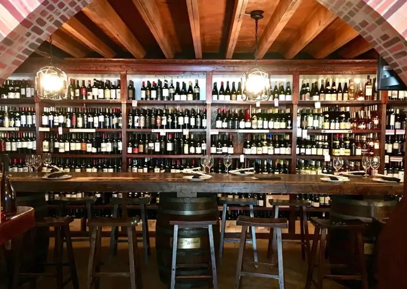 El Carajo International Tapas & Wines, Miami