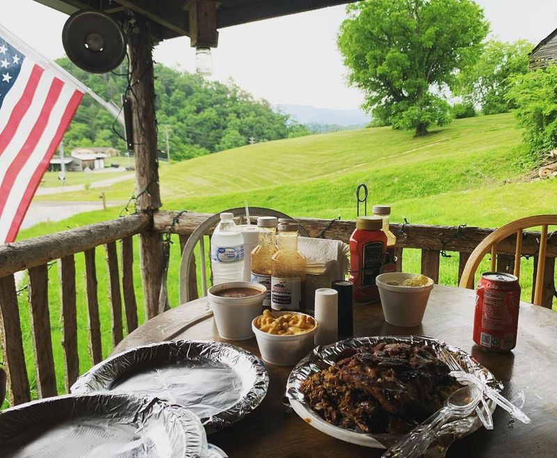 Preacher’s Smokehouse (Sevierville area, Smokies)