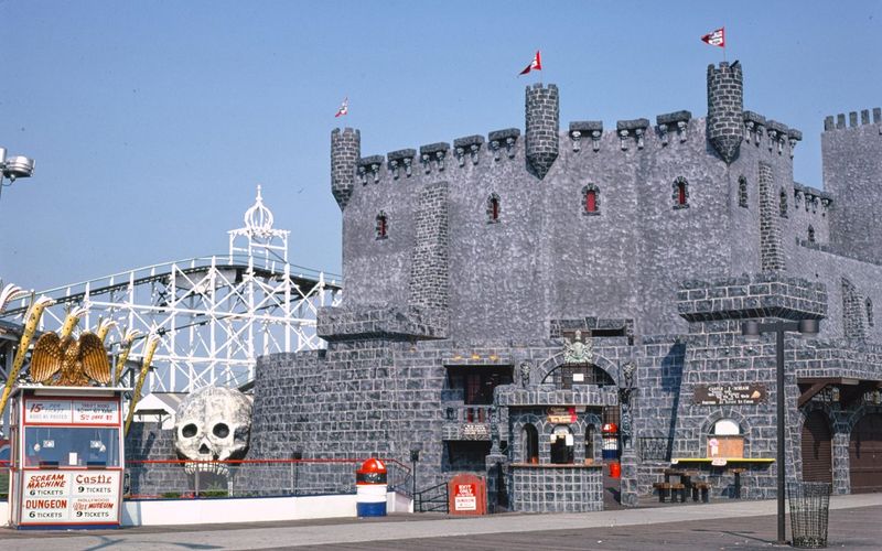 Brigantine Castle Zoo