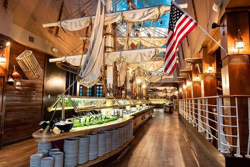 Captain George’s Seafood Restaurant, Myrtle Beach