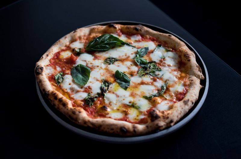 Pizzana: Neapolitan Perfection in Los Angeles