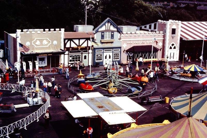 Dispensa's Kiddie Kingdom (Oakbrook Terrace)