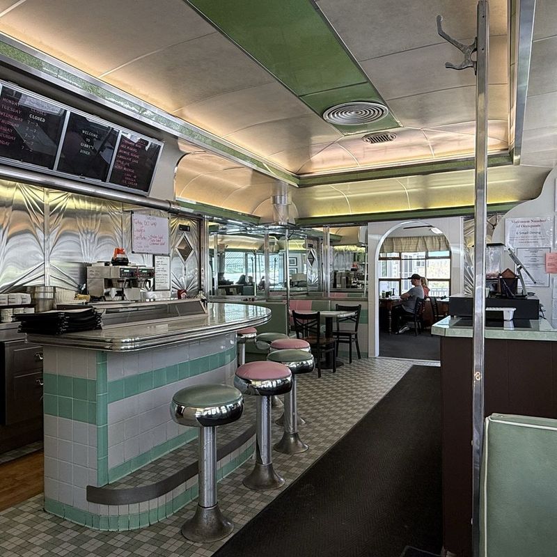 Gloversville Palace Diner: A Time Capsule of Flavor
