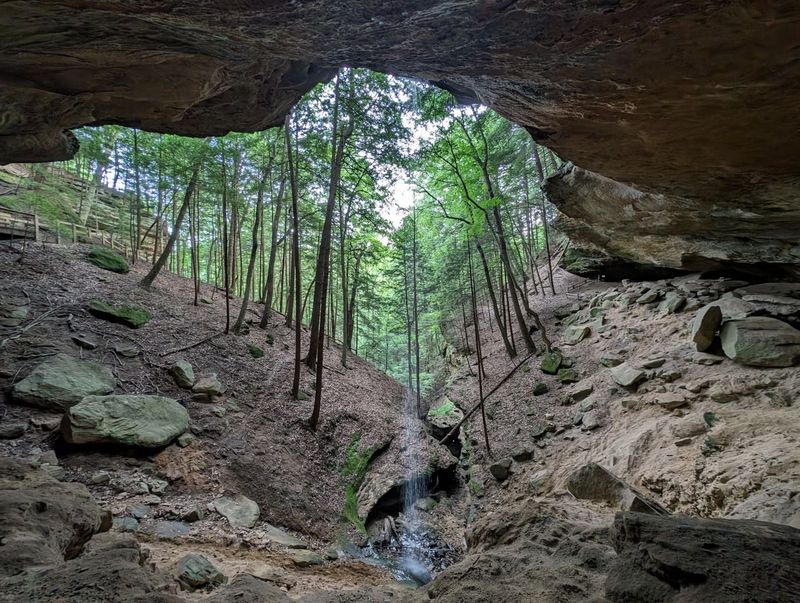 Whispering Cave Trail: A Quieter Alternative to Old Man's Cave