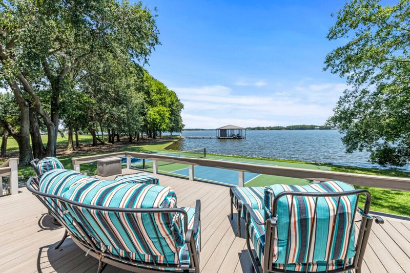 Sunrise Point on Cedar Creek Lake