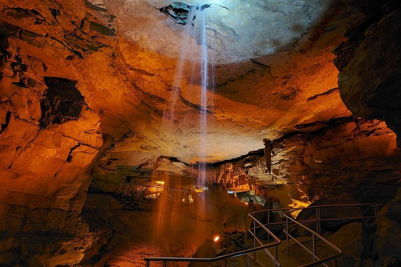 Mammoth Cave: America's Underground Giant