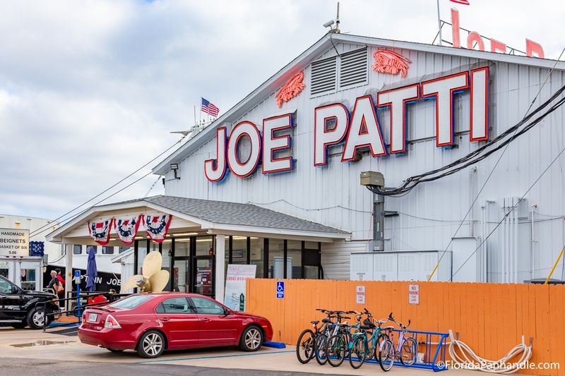 Joe Patti's Seafood: Pensacola's Waterfront Wonder