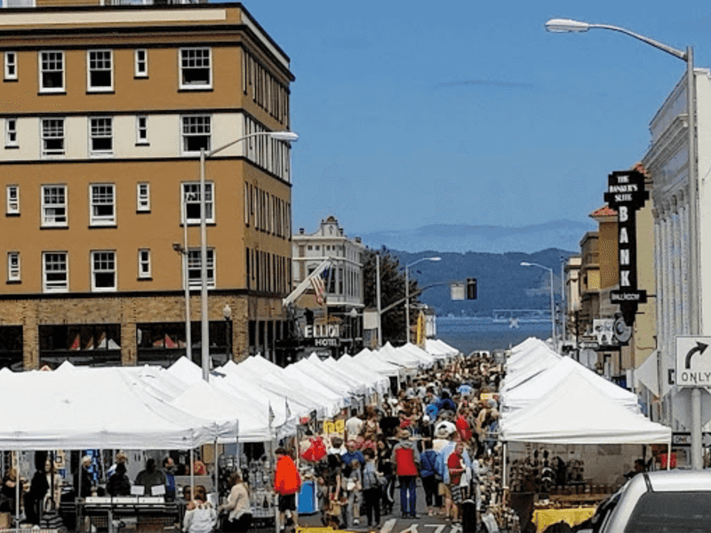 Astoria Sunday Market: Where History Meets Fresh Produce