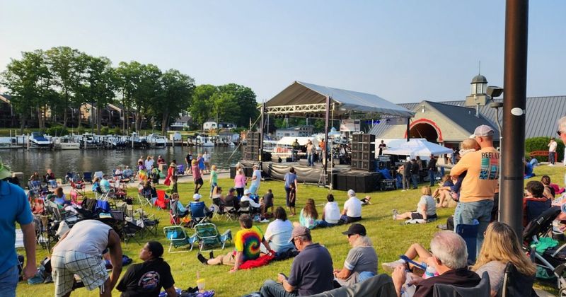 South Haven Art Fair: Creative Beach Town Tradition