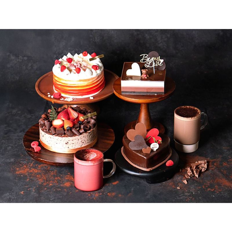 Tous Les Jours Cafe - Where East Meets West In Buttery Harmony