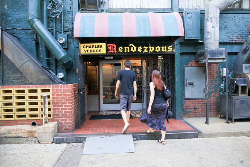 Charlie Vergos' Rendezvous - The Original Dry Rib Pioneer
