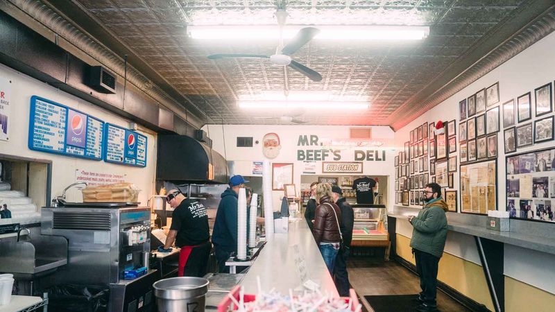 Mr. Beef on Orleans (Chicago)