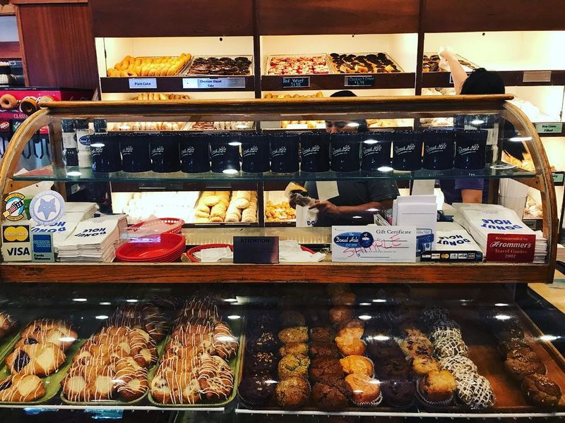 Donut Hole Bakery Café (Destin, Santa Rosa Beach, Inlet Beach)