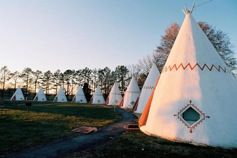 Wigwam Village Motel No. 2