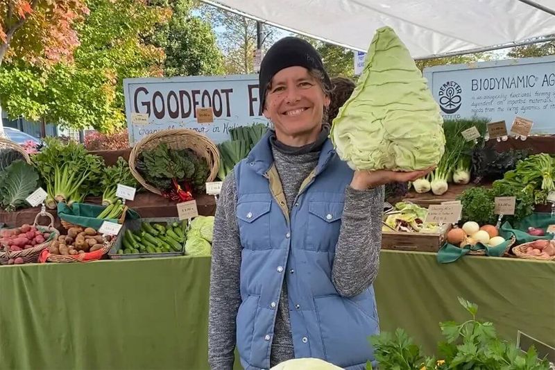 Corvallis Farmers Market: Mid-Valley Agricultural Showcase