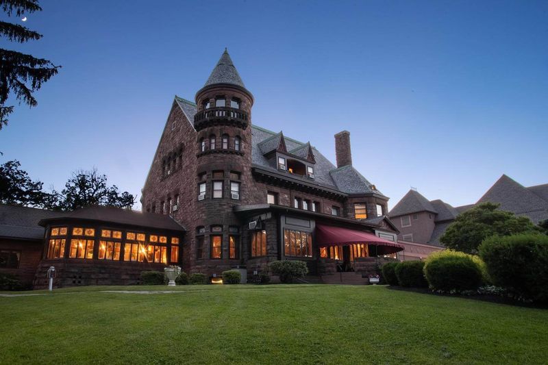Belhurst Castle: A Medieval Retreat in Wine Country