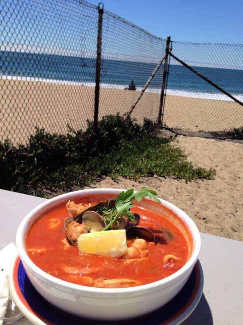 Phil's Fish Market in Moss Landing