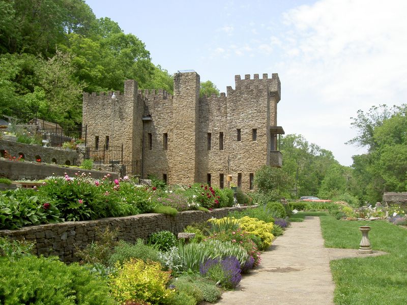 Château Laroche (Loveland)