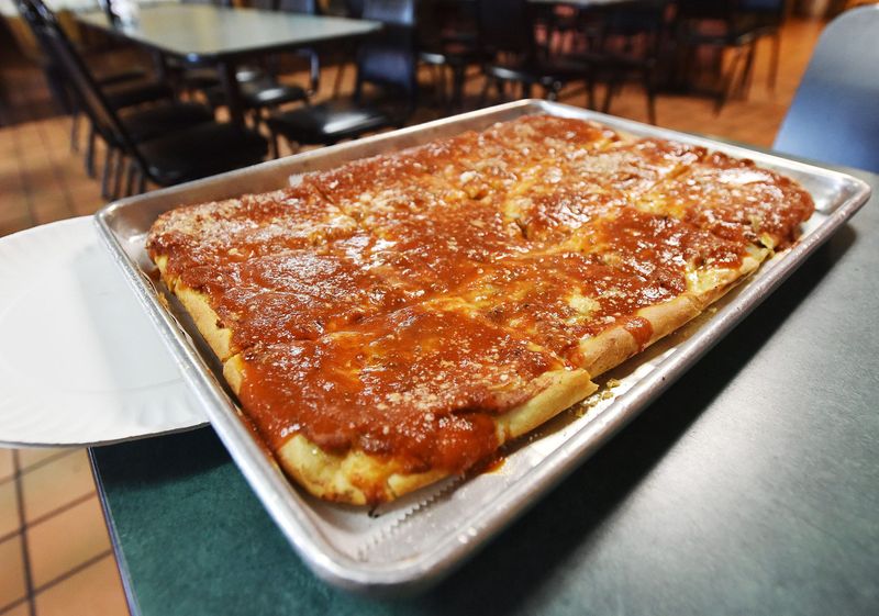 O'Scugnizzo Pizzeria: Utica's Upside-Down Innovation