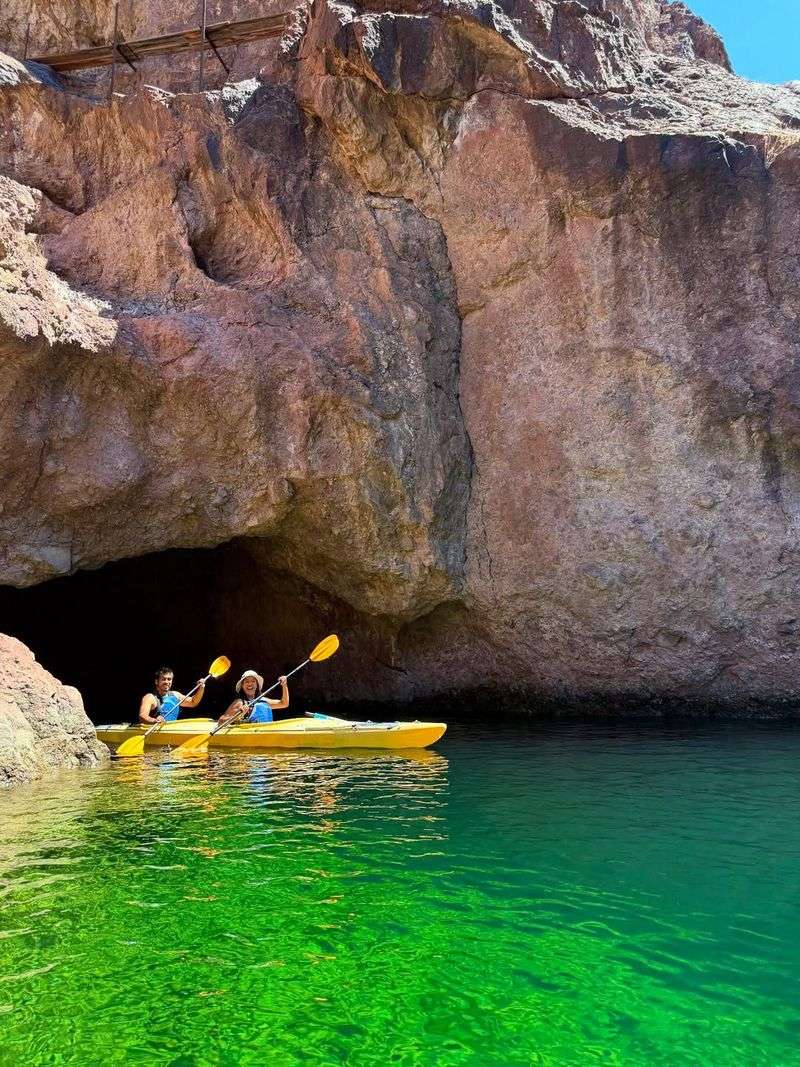 Lake Mead: Emerald Coves and Desert Vistas